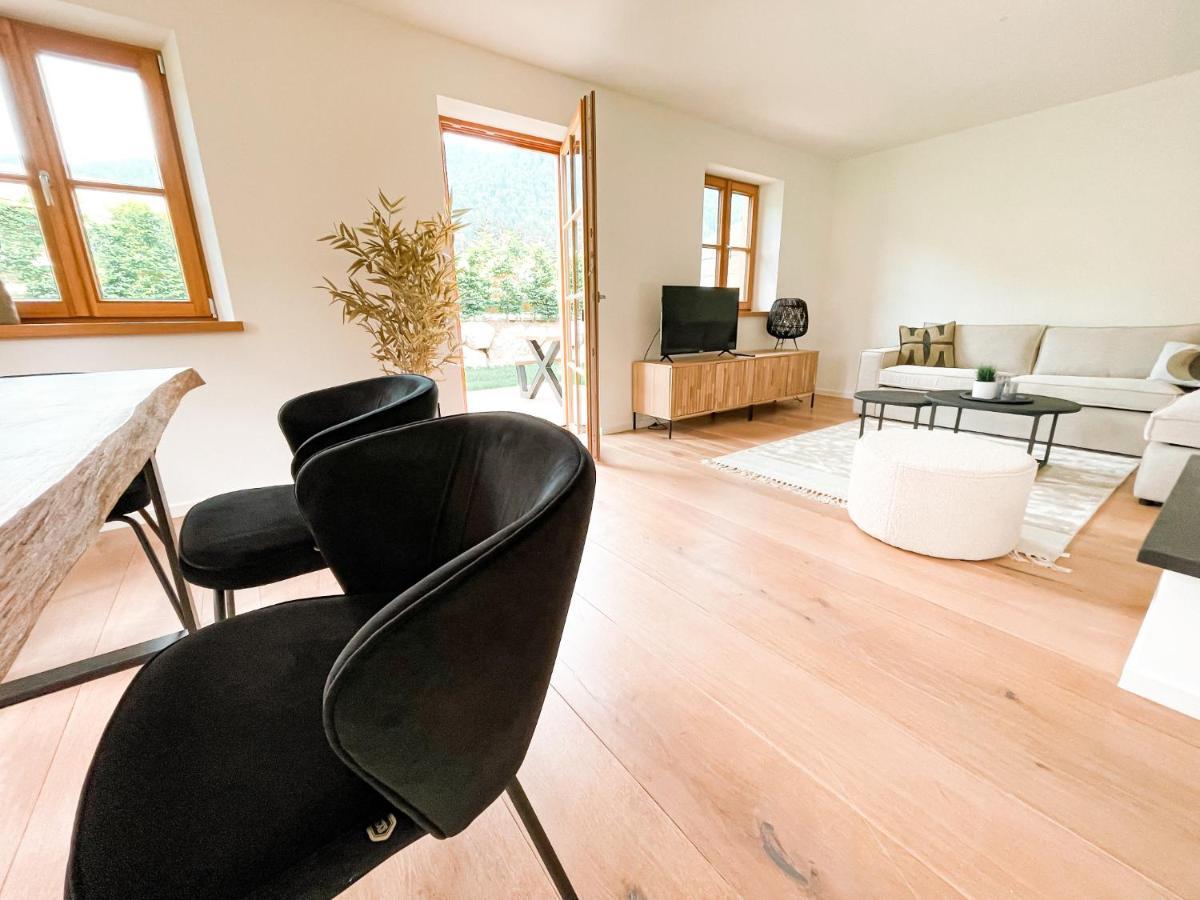 Ferienhaus Pur - Doppelhaushälfte Im Idyllischen *
